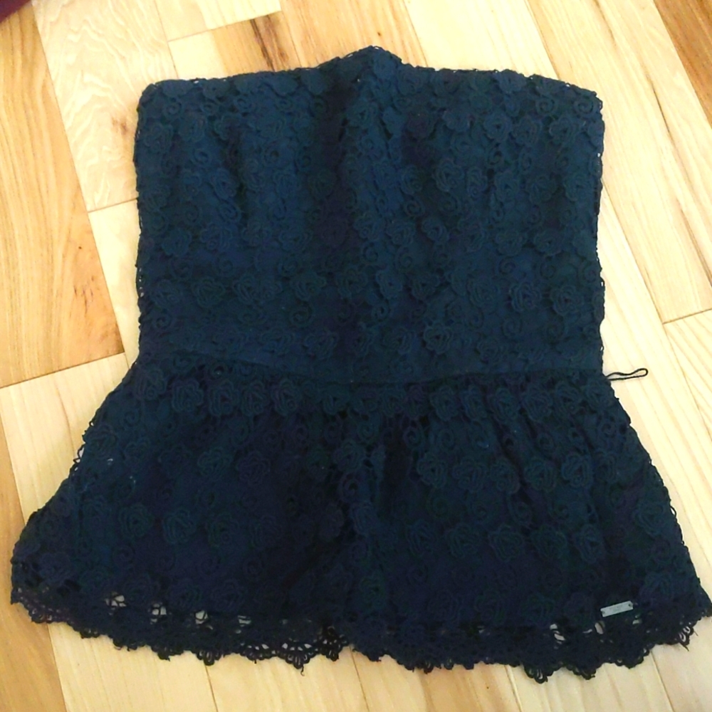 Gilly Hicks Lacy Strapless Top